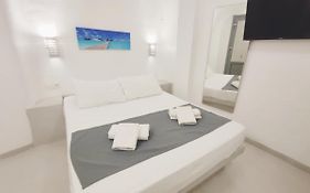 Getaway Fira Centre